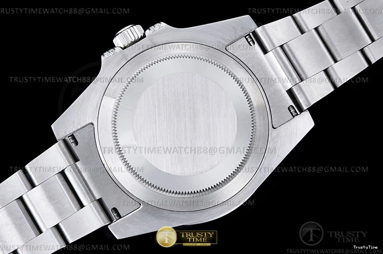 1229 Elegant Submariner 116610LV 904L Dia SS SS Grn Noob A 1080